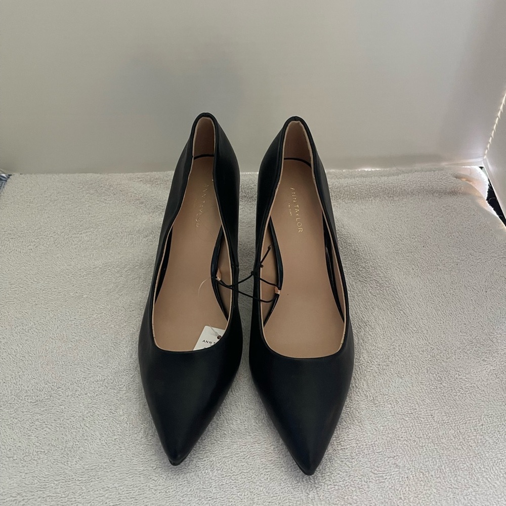 Ann Taylor Black Heels Classic Pointed-Toe Pumps